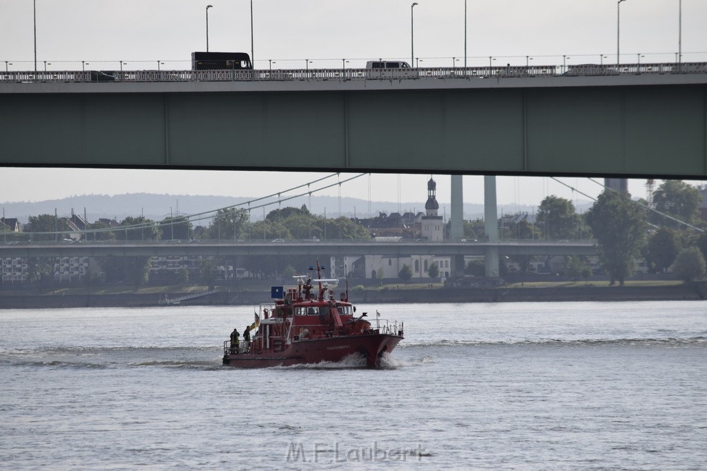 Schiff 1 Koeln in Hoehe der Koelner Zoobruecke P239.JPG - Miklos Laubert